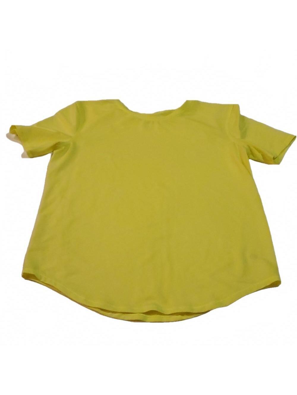 #988 Lululemon shirt approximate size 4 t778